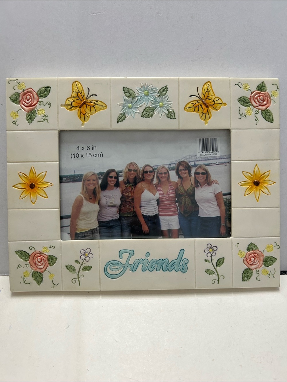 Vintage Friends Photo Frame Floral & Butterfly Carved Design 4 x 6”